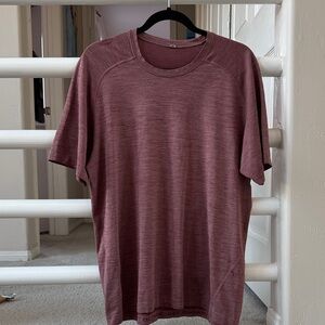 Lululemon Men's Maroon T-Shirt